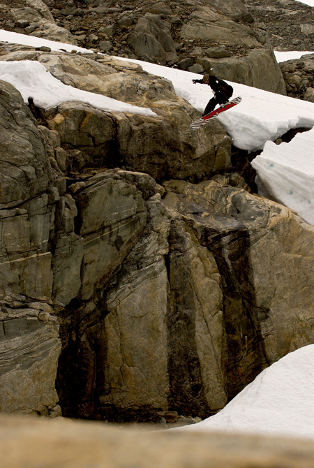 beckna fs3 cliff folgefonna photo by hansi herbig